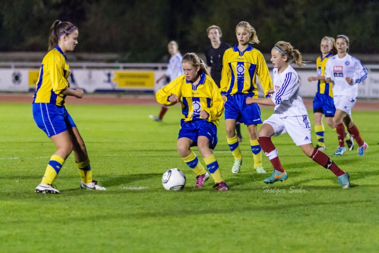 Bild 148 - B-Juniorinnen SV Henstedt-Ulzburg - Holstein Kiel : Ergebnis: 0:12